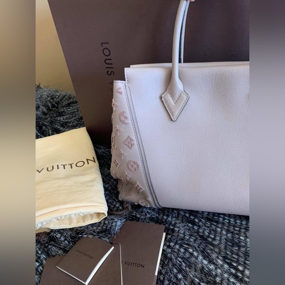 AUTHENTIC LOUIS VUITTON W PM GALET - Picture 11 of 15